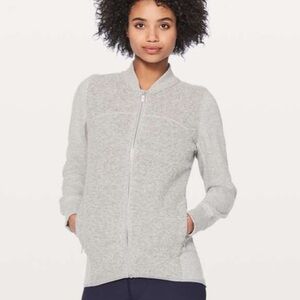 Lululemon Stand Out Sherpa Full Zip Jacket Size 6 in Heathered Core Light Grey
